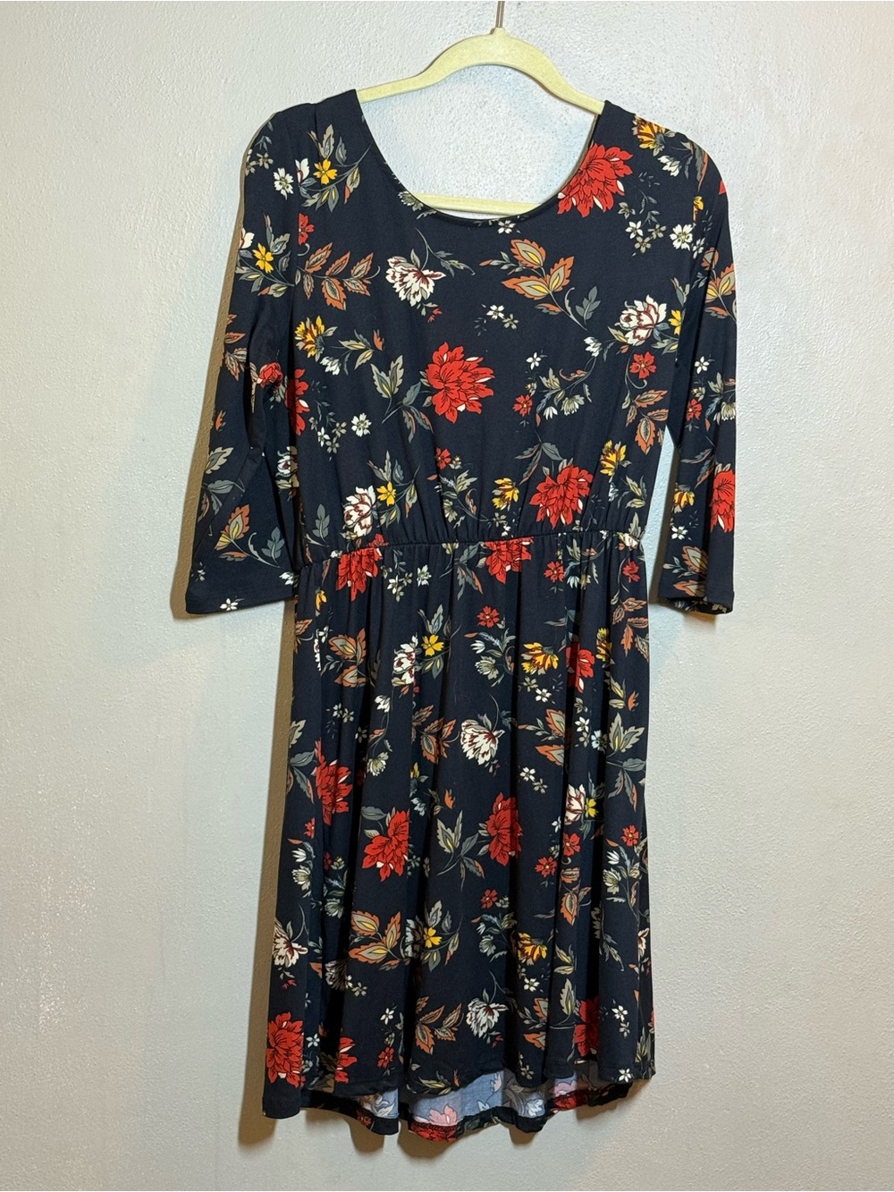 Women’s French Grey Floral Scoop-Neck Dress Red & Cream Blooms Sz XL